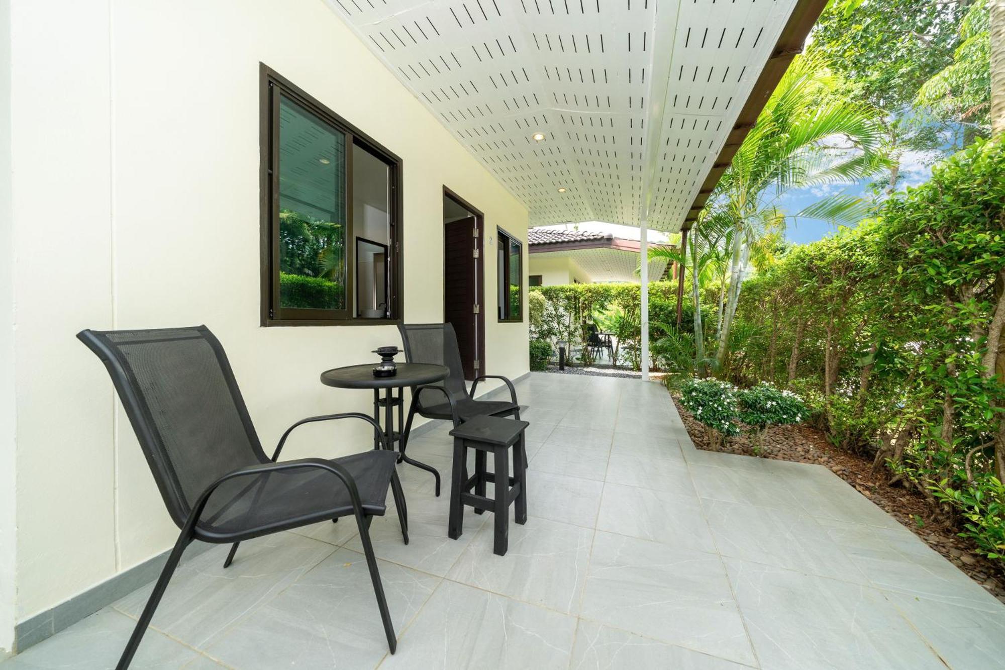 Oxavia Garden Oasis In Nai Harn - Your Private Tropical Garden With 3 Cabins And Jacuzzi Rawai المظهر الخارجي الصورة
